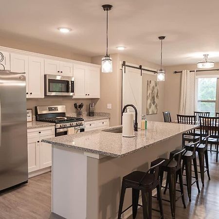 Brand New 2 Bed With Office Villa Loves Park Exterior photo