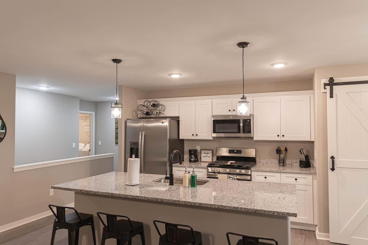 Brand New 2 Bed With Office Villa Loves Park Exterior photo